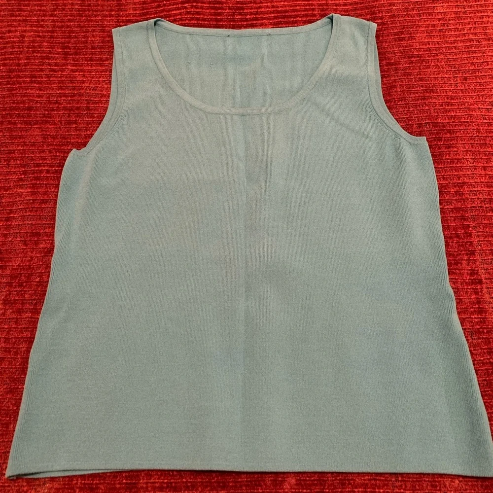 Turquoise Sleeveless Top - Picture 7 of 14